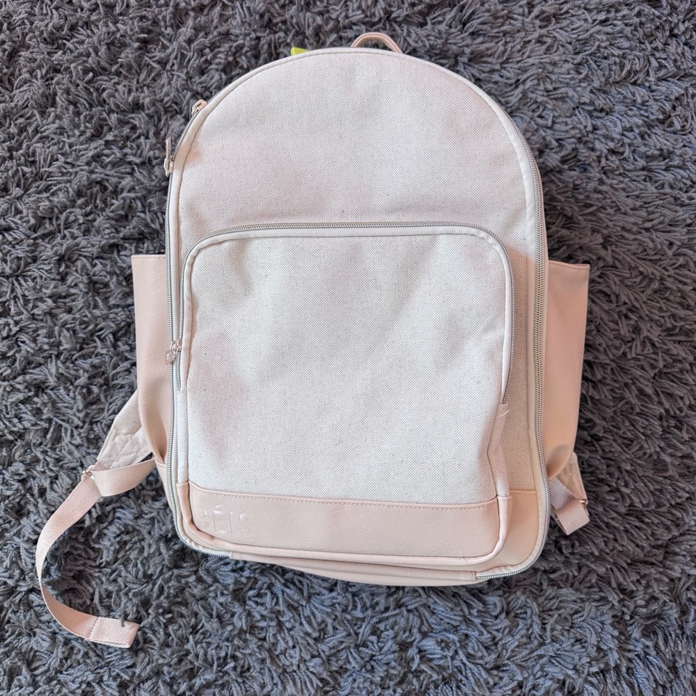 Béis Travel Backpack in Beige - Like New!